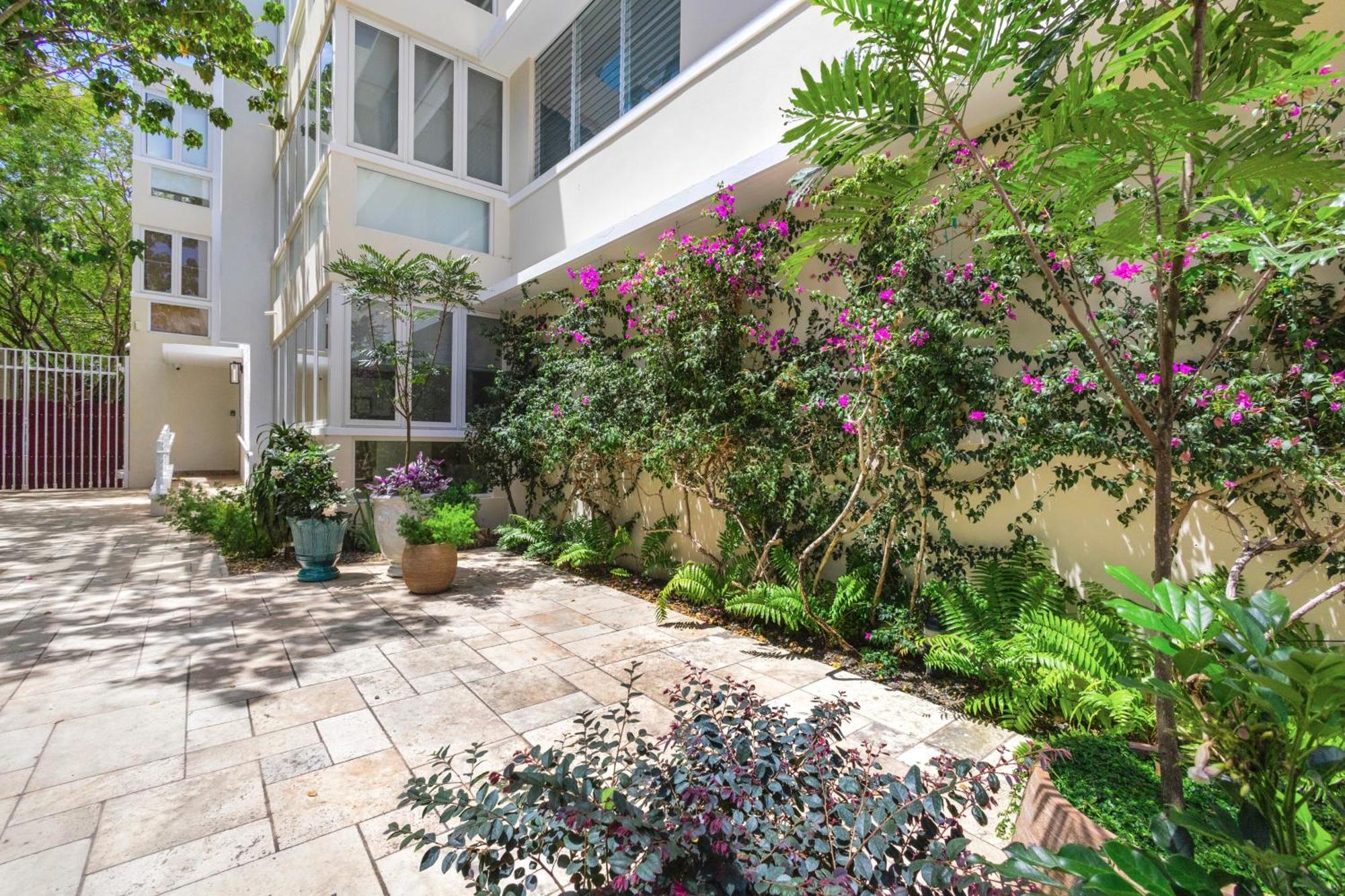 Hidden Gem In Miramar- Power Generator- Parking Apartment San Juan Bagian luar foto