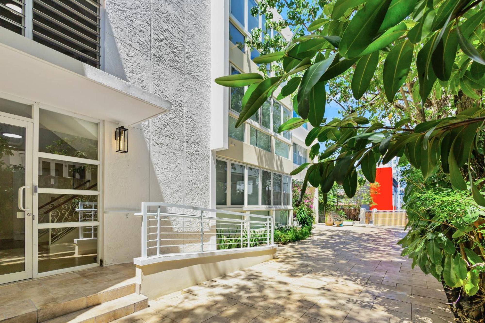 Hidden Gem In Miramar- Power Generator- Parking Apartment San Juan Bagian luar foto