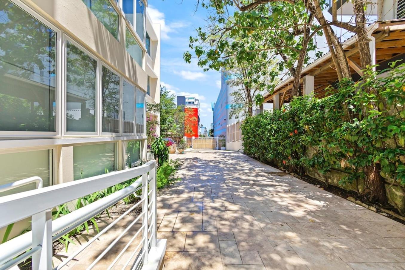Hidden Gem In Miramar- Power Generator- Parking Apartment San Juan Bagian luar foto