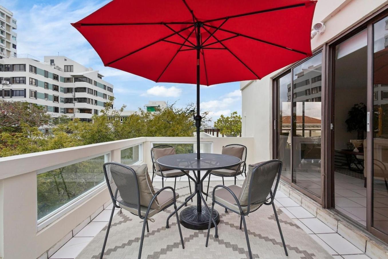 Hidden Gem In Miramar- Power Generator- Parking Apartment San Juan Bagian luar foto